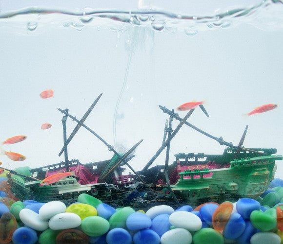 Sunken Pirate Shipwreck Aquarium Decor
